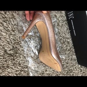 Pump Rose Pearl Shoe